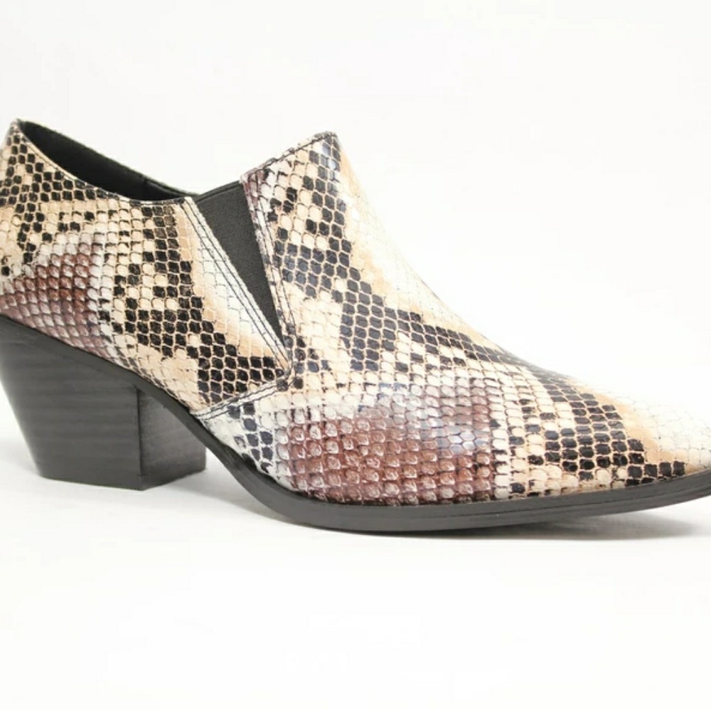 ARider Girl Snakeskin Shooties - 🎊Host Pick🎉 - Picture 4 of 7